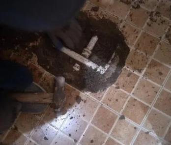 大同市卫生间漏水维修公司为您分享下卫生间渗水如何处理及注意事项